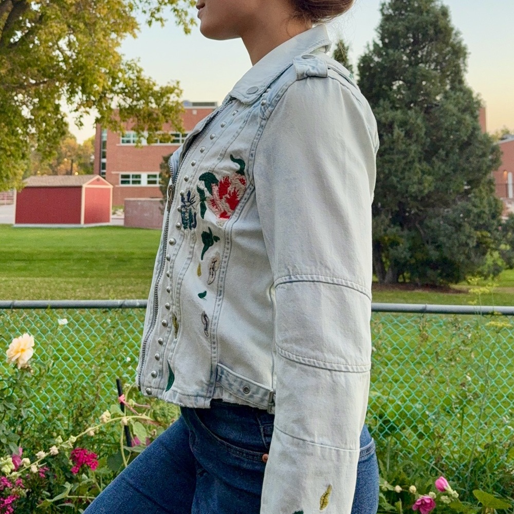 Retro Flower Patch Denim Jacket - image 7